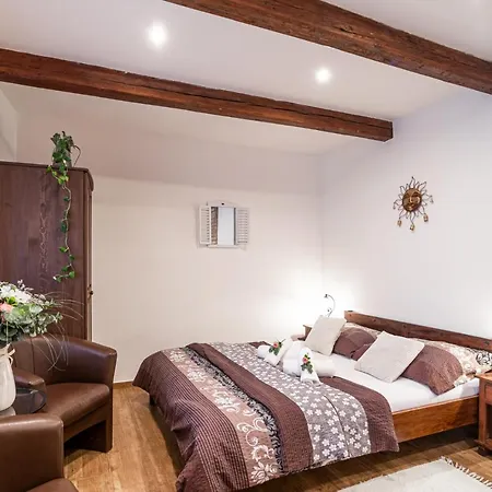 Apartmany In Veritas Mikulov Exterior photo